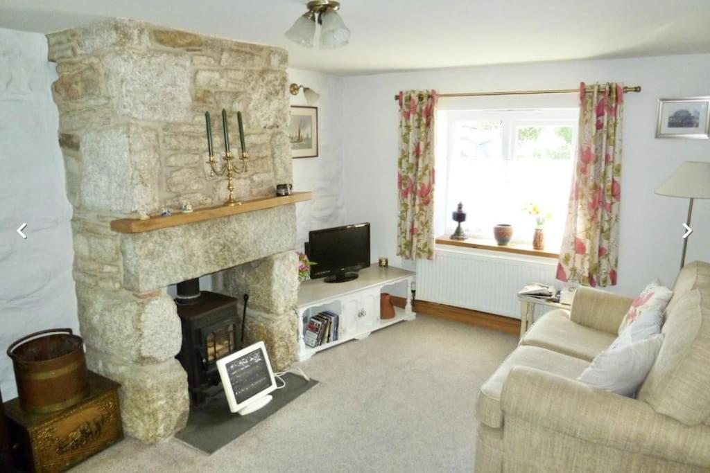 Lovely Cornish Cottage In Small Village Setting Saint Hilary  Extérieur photo